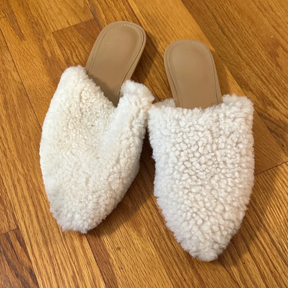 Marc Fisher Cream Faux Shearling Slip-On Mules | Size 7.5